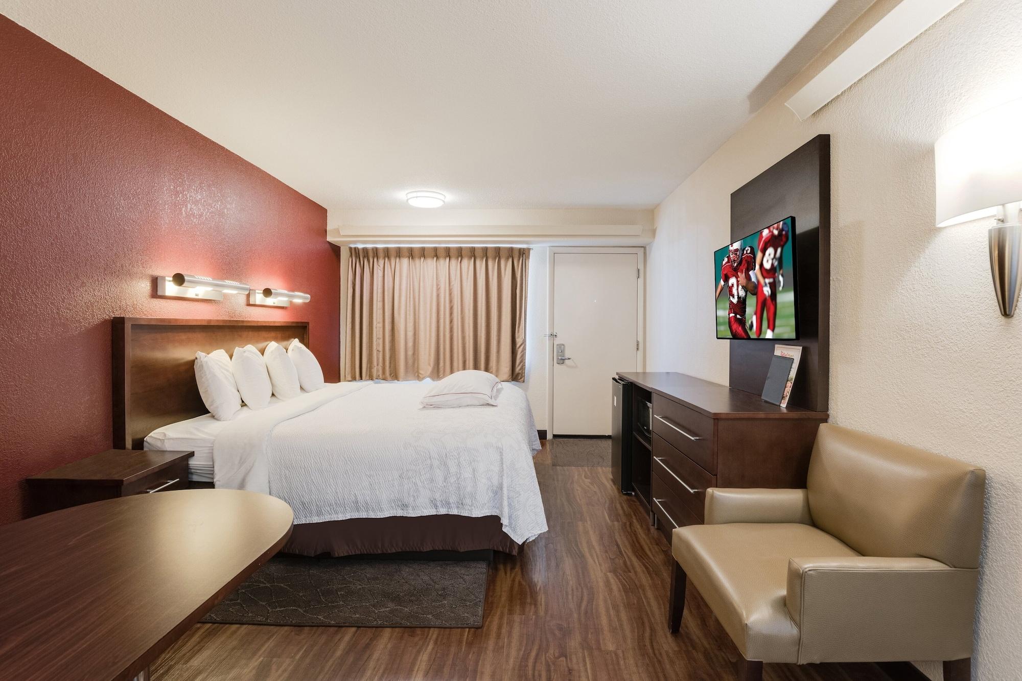 מלון Super 8 By Wyndham Deerfield - Northbrook מראה חיצוני תמונה