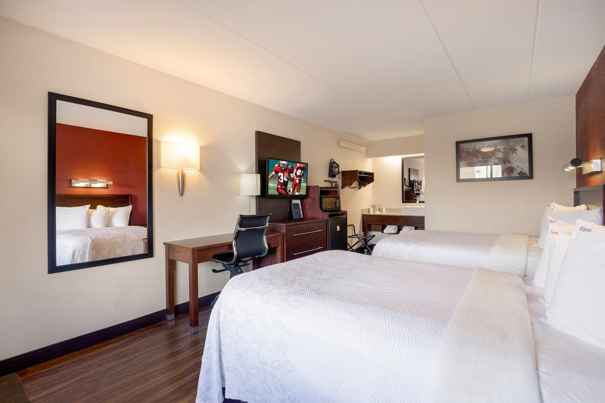 מלון Super 8 By Wyndham Deerfield - Northbrook מראה חיצוני תמונה