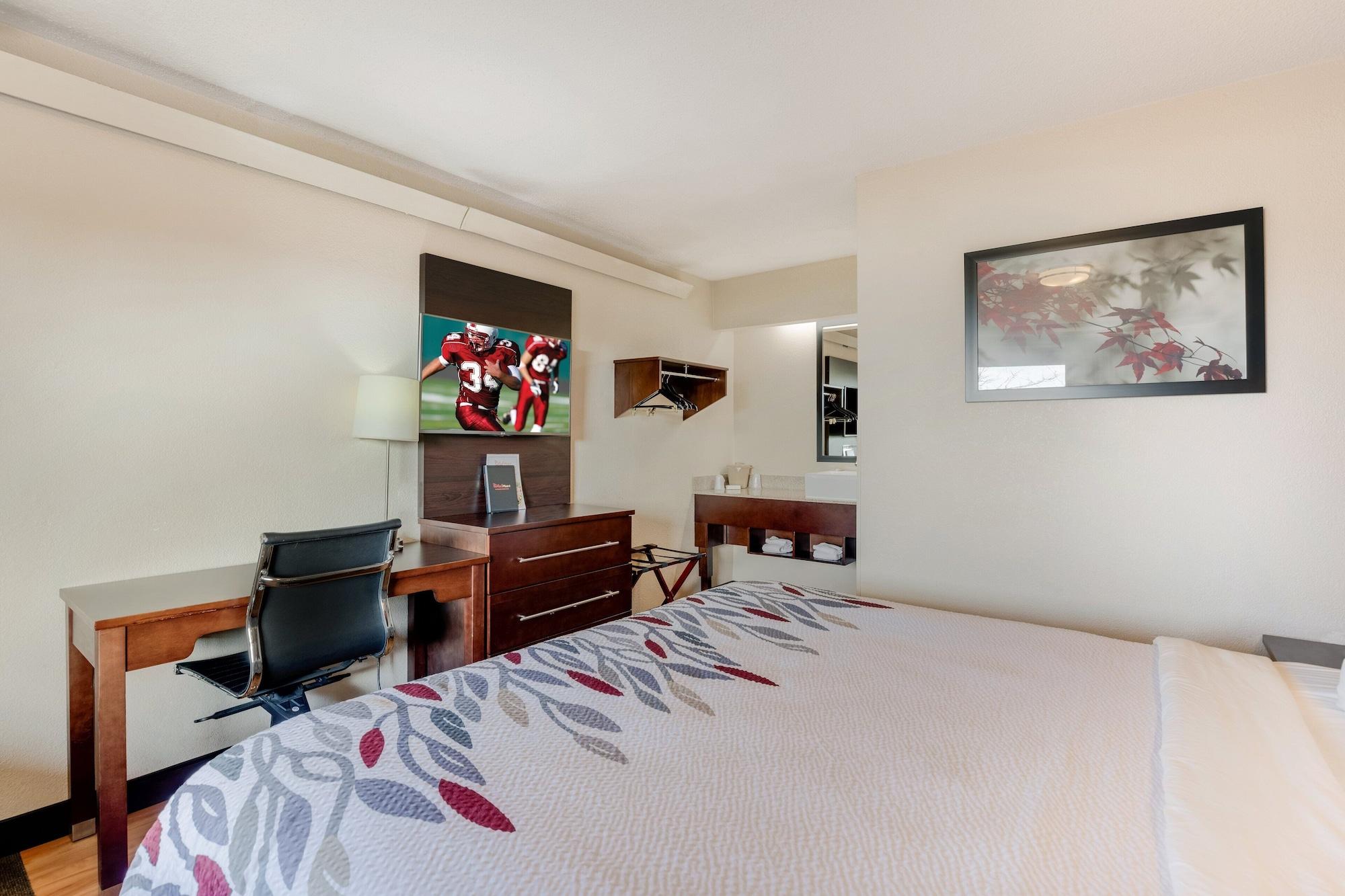 מלון Super 8 By Wyndham Deerfield - Northbrook מראה חיצוני תמונה