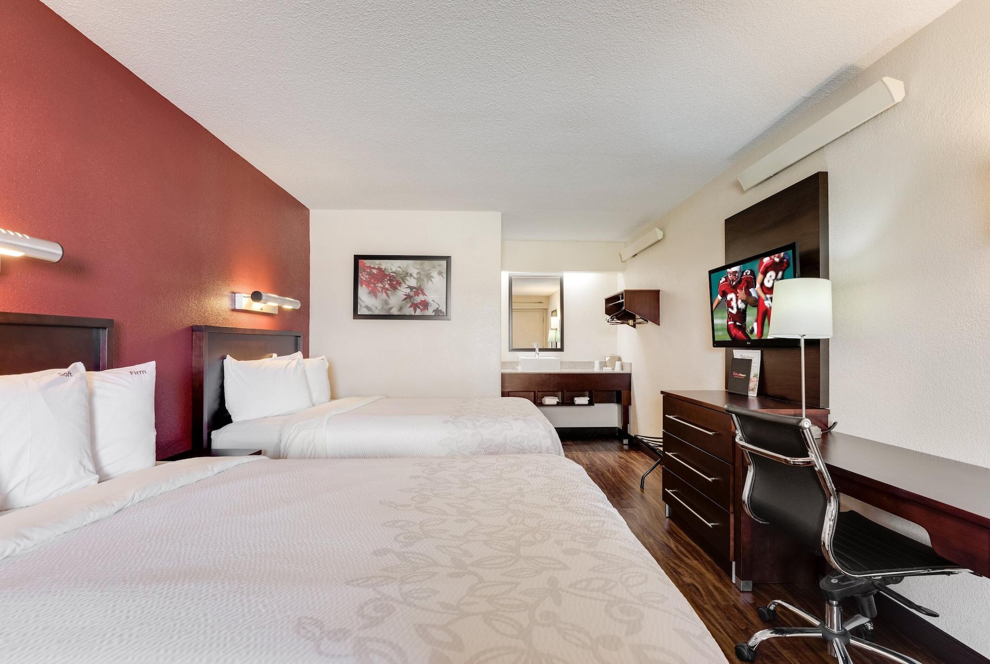 מלון Super 8 By Wyndham Deerfield - Northbrook מראה חיצוני תמונה