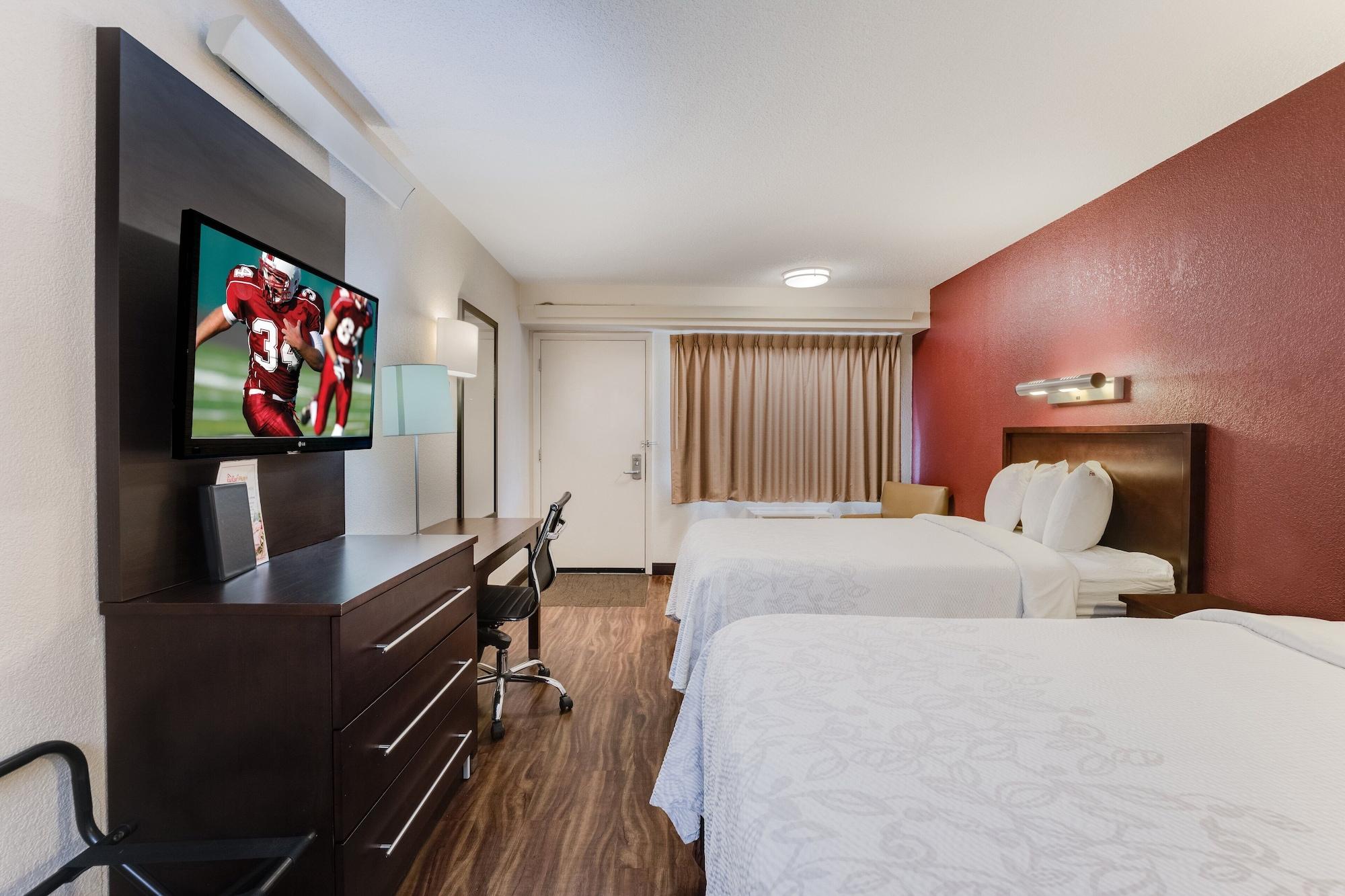 מלון Super 8 By Wyndham Deerfield - Northbrook מראה חיצוני תמונה