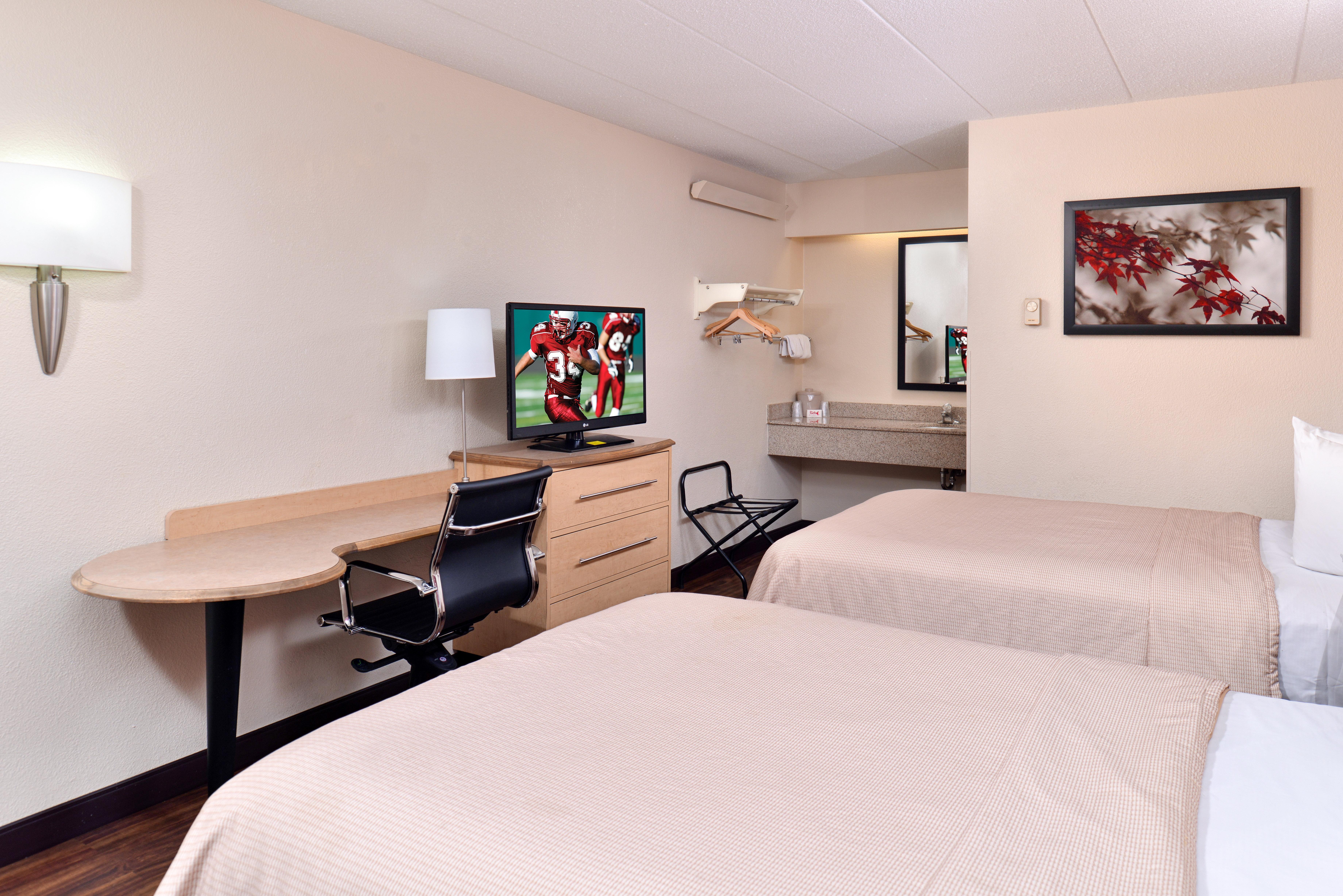 מלון Super 8 By Wyndham Deerfield - Northbrook מראה חיצוני תמונה