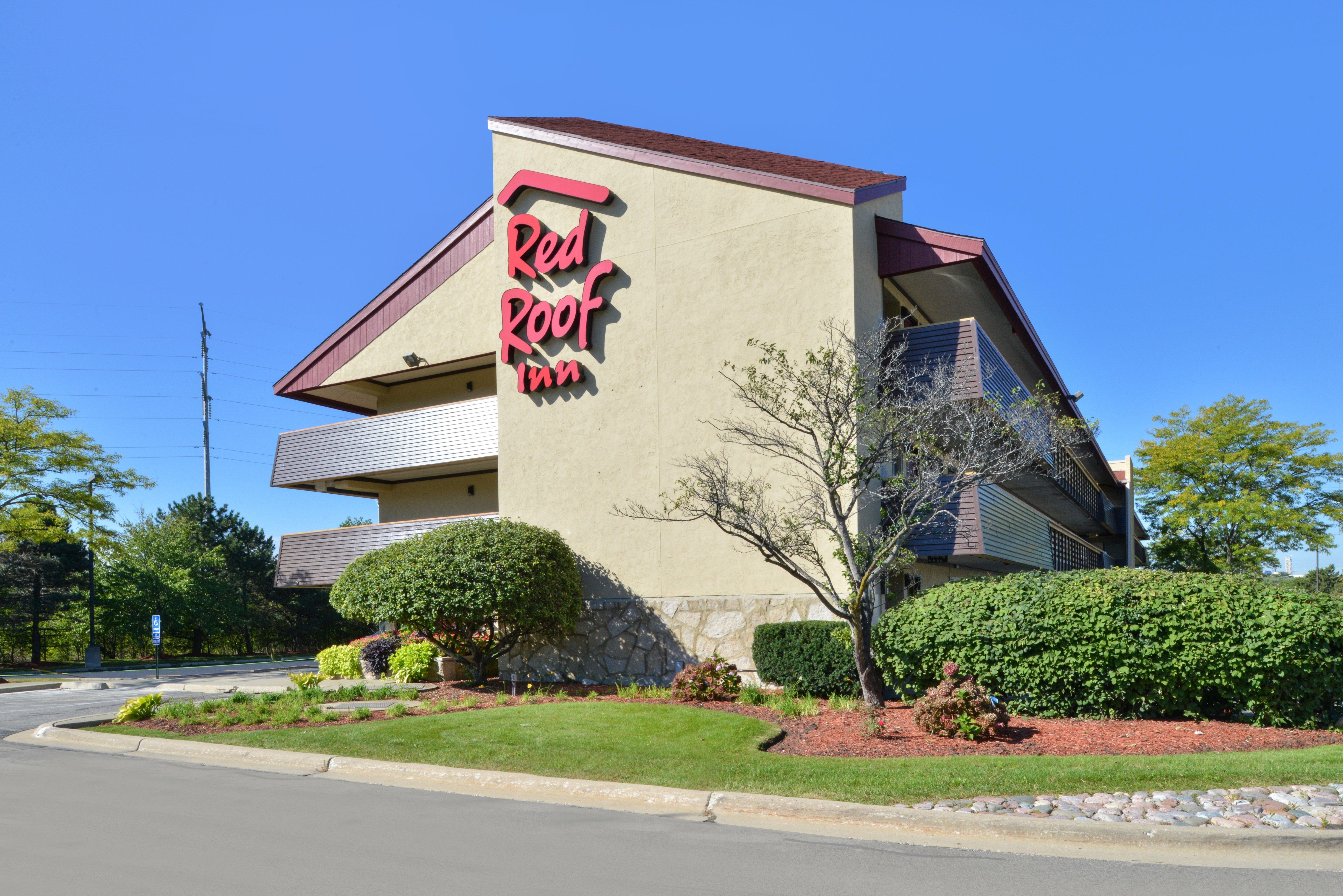 מלון Super 8 By Wyndham Deerfield - Northbrook מראה חיצוני תמונה