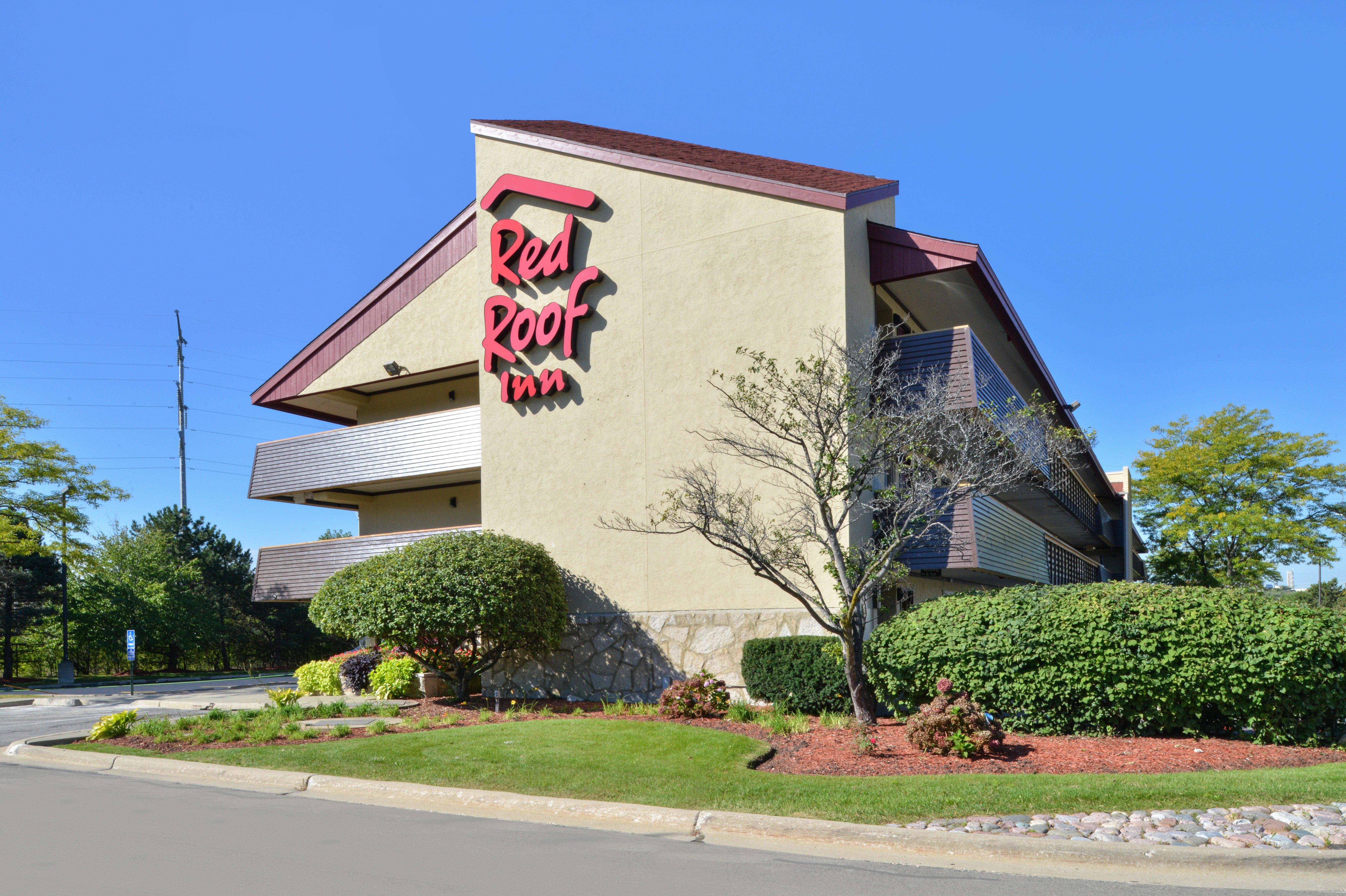 מלון Super 8 By Wyndham Deerfield - Northbrook מראה חיצוני תמונה